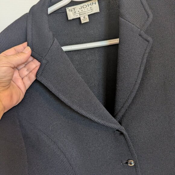 St. John Black Tailored Blazer | 10 | Made in USA | EUC | Quiet Luxury Classic - Picture 3 of 9